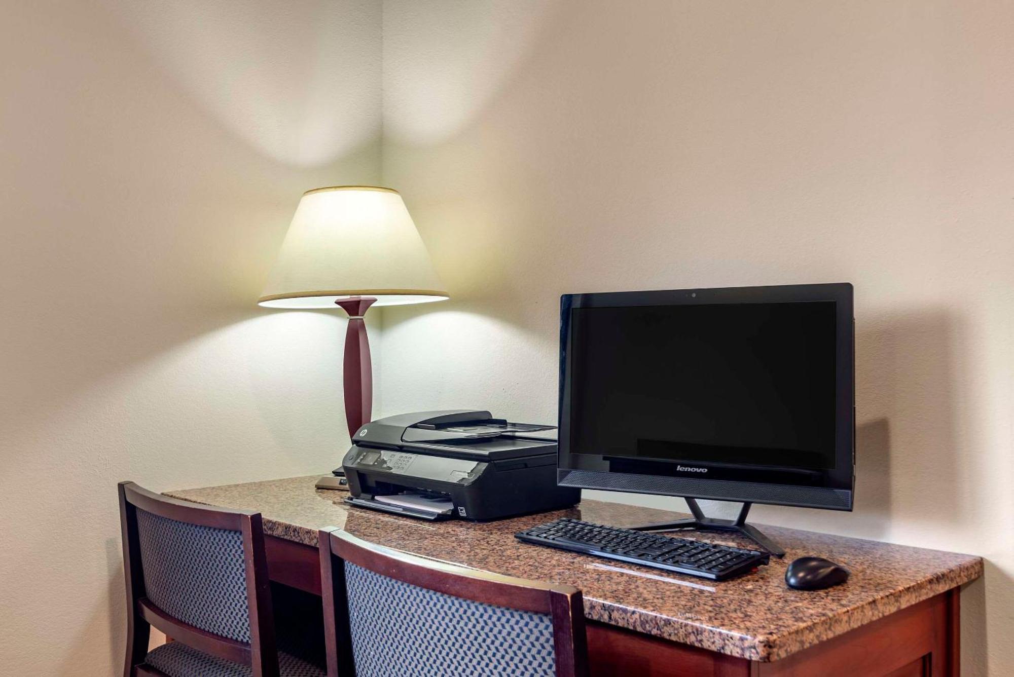 Comfort Inn & Suites Dahlonega University Area Dış mekan fotoğraf